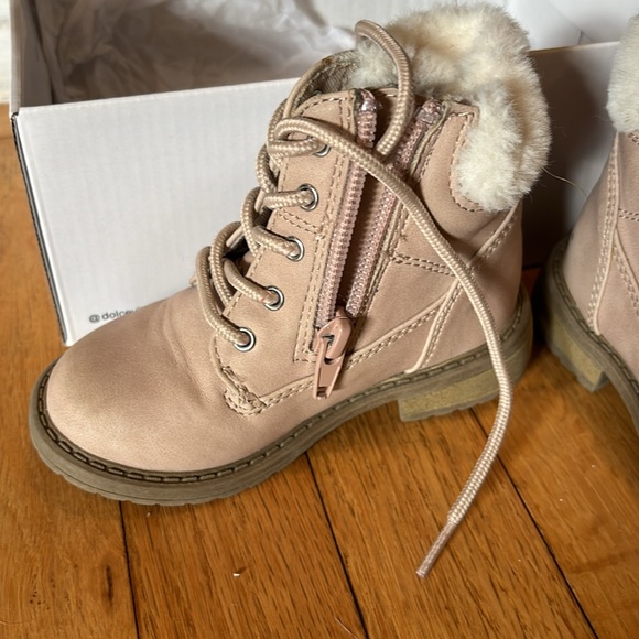 Pink Toddler boots size 6 - Dolce Vita - Picture 2 of 5